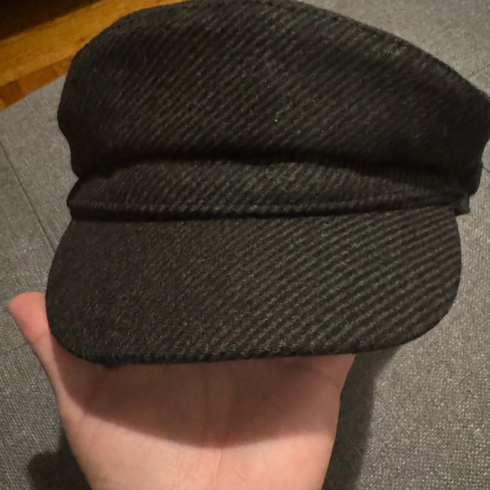 Urban outfitters cabbie hat dark olive hat brand new with tags OS